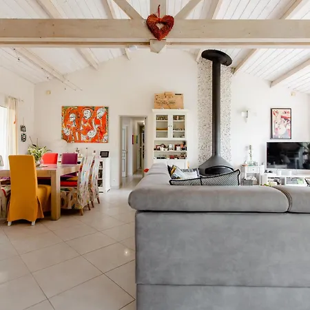 D'hotes - Acrifolia Aigrefeuille-sur-Maine