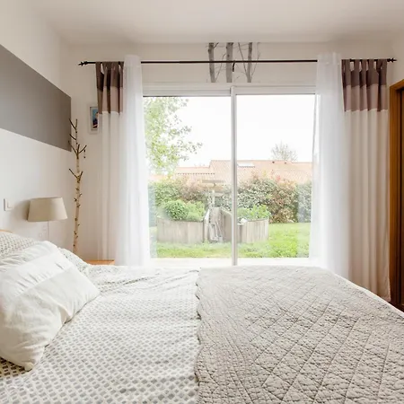 D'hotes - Acrifolia Bed & Breakfast 3*