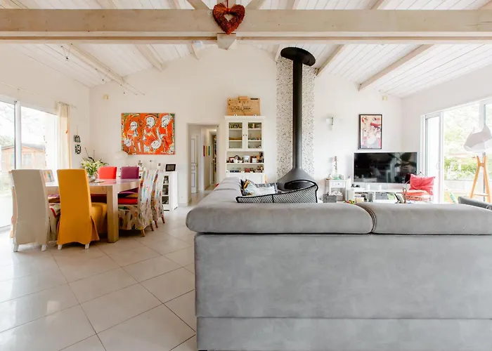 D'hotes - Acrifolia ベッド・アンド・ブレックファスト 3*