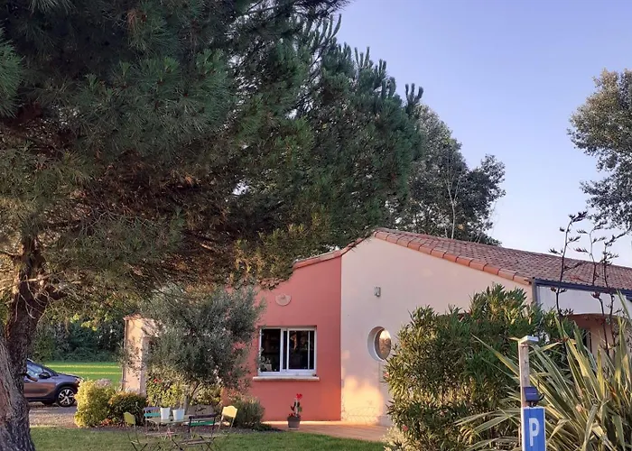 ベッド・アンド・ブレックファスト D'hotes - Acrifolia Aigrefeuille-sur-Maine