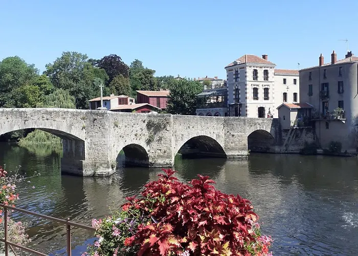 D'hotes - Acrifolia 3* Aigrefeuille-sur-Maine